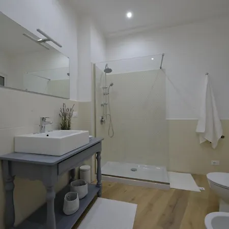 Appartamento Brand New 3 Bedroom In Center Palermo